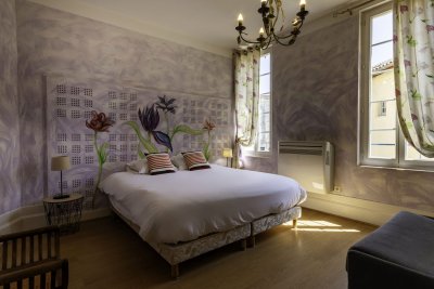 hotel de la tour libourne centre ville 83