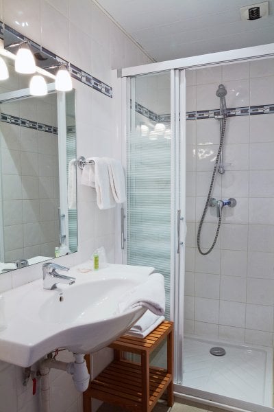 chambres Lourdes hotel de la vallee 30 1