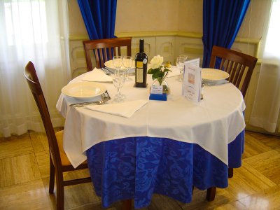 restaurant Lourdes hotel de la vallee 9