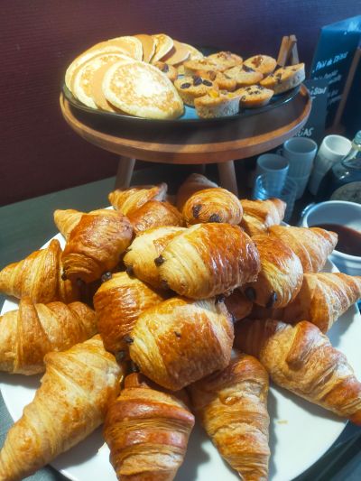 hotel restaurant clery st andre 25